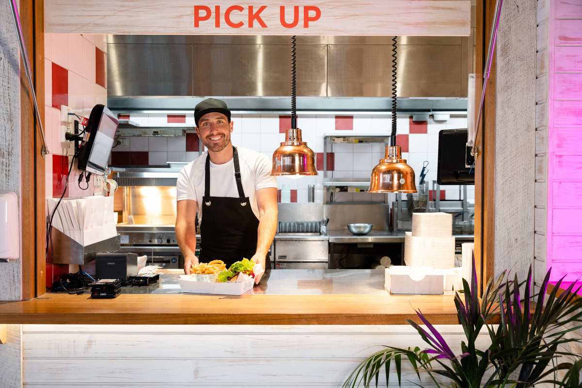 Paperless kitchen – how a KMS can streamline operations & enhance CX