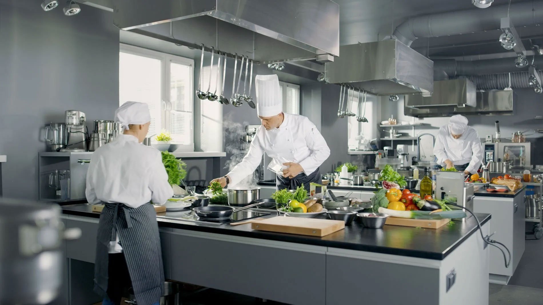 The rise of the dark kitchen and virtual brands, and what it means for restaurant operators.